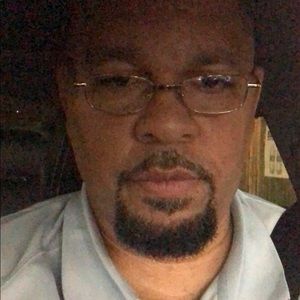 Meet your Posher, Marc